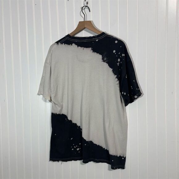 Pink Floyd In Concert Band Tee Distressed Bleached Vintage Style Grunge Y2K L - Picture 8 of 13